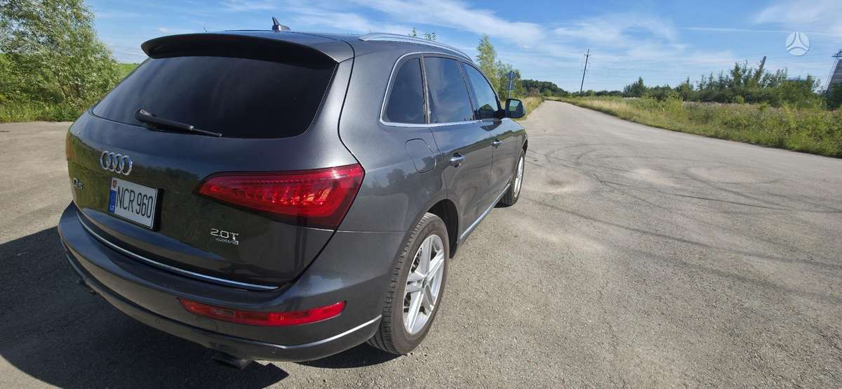 Audi Q5, 2.0 l., Внедорожник / Кроссовер