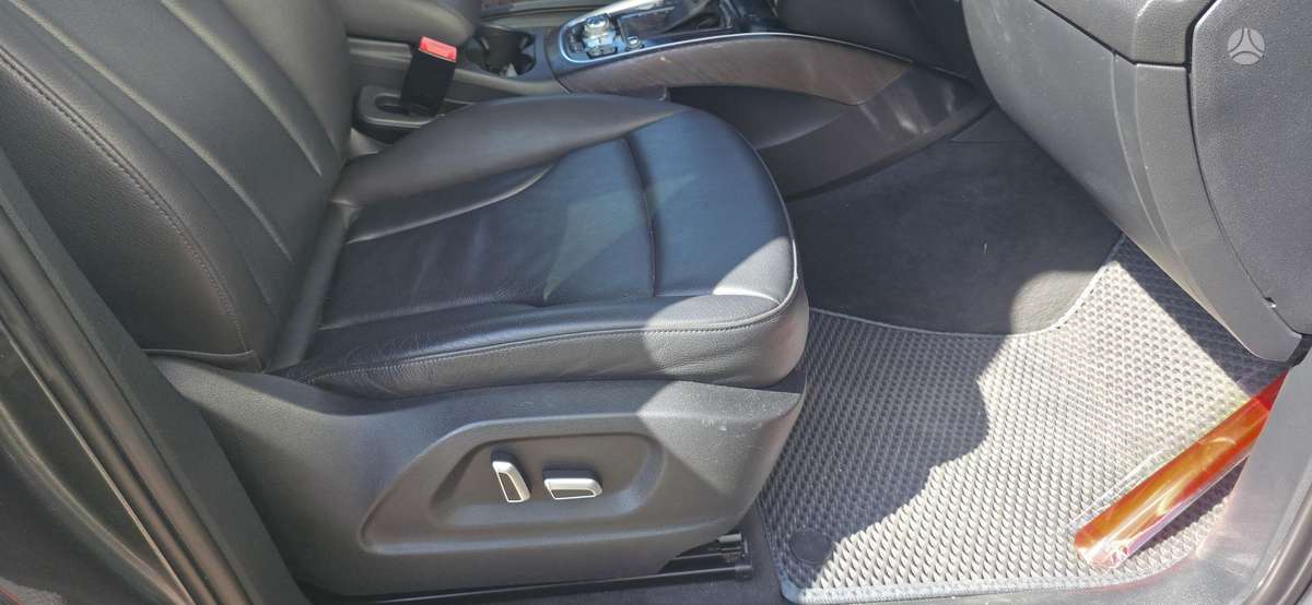 Audi Q5, 2.0 l., Внедорожник / Кроссовер