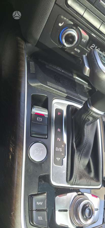Audi Q5, 2.0 l., Внедорожник / Кроссовер
