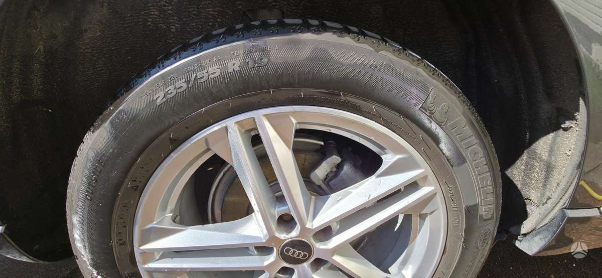 Audi Q5, 2.0 l., Внедорожник / Кроссовер
