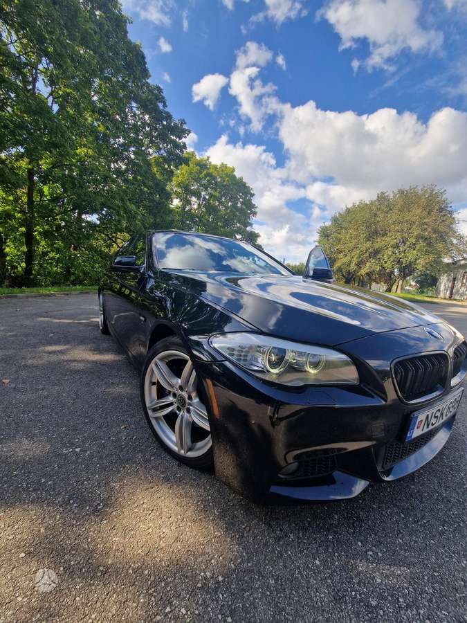 BMW 550, 4.4 l., Седан
