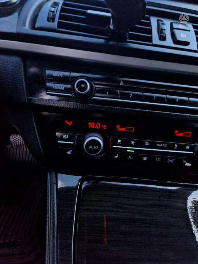 BMW 550, 4.4 l., Седан