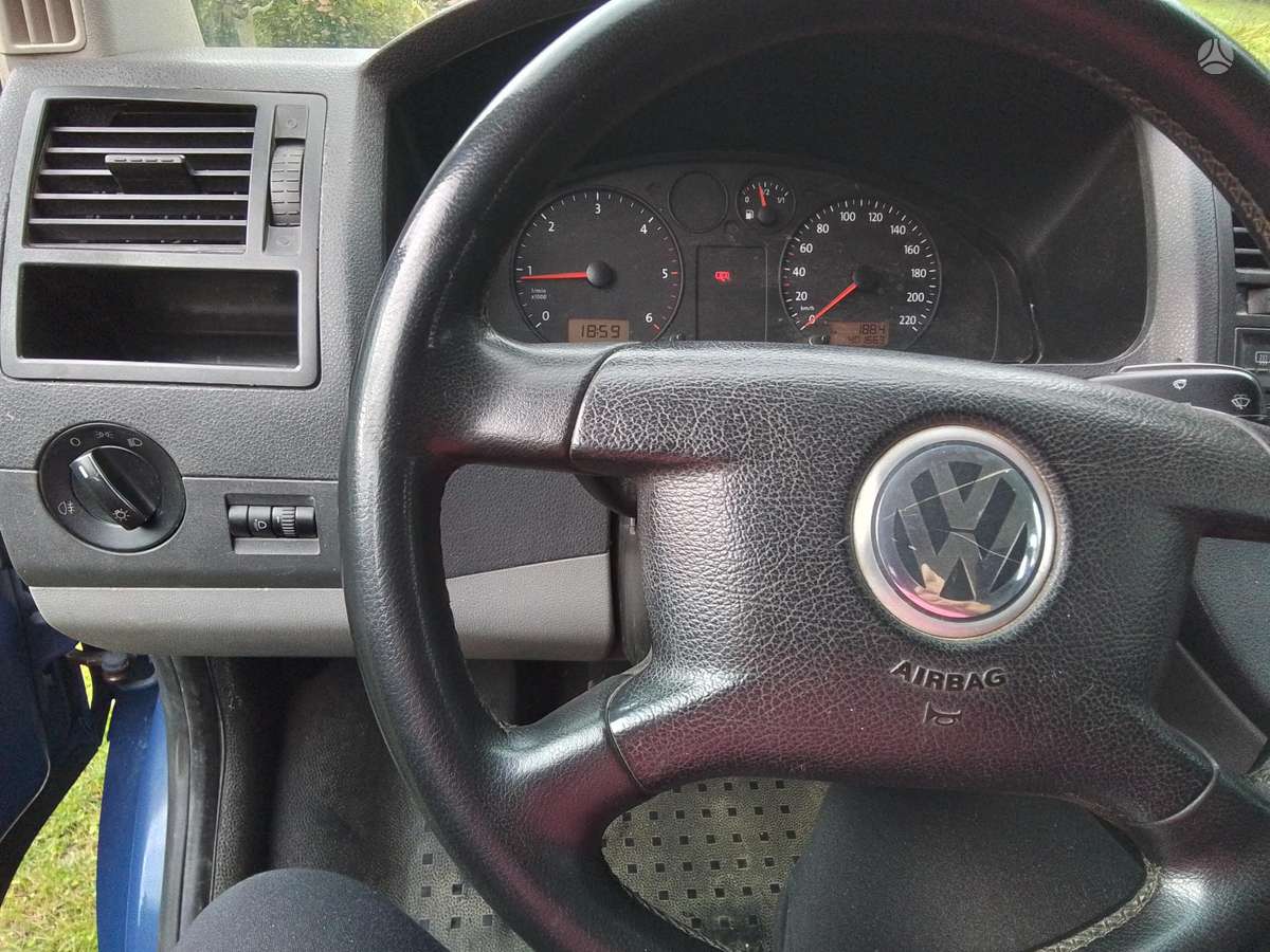 Volkswagen Transporter - 10