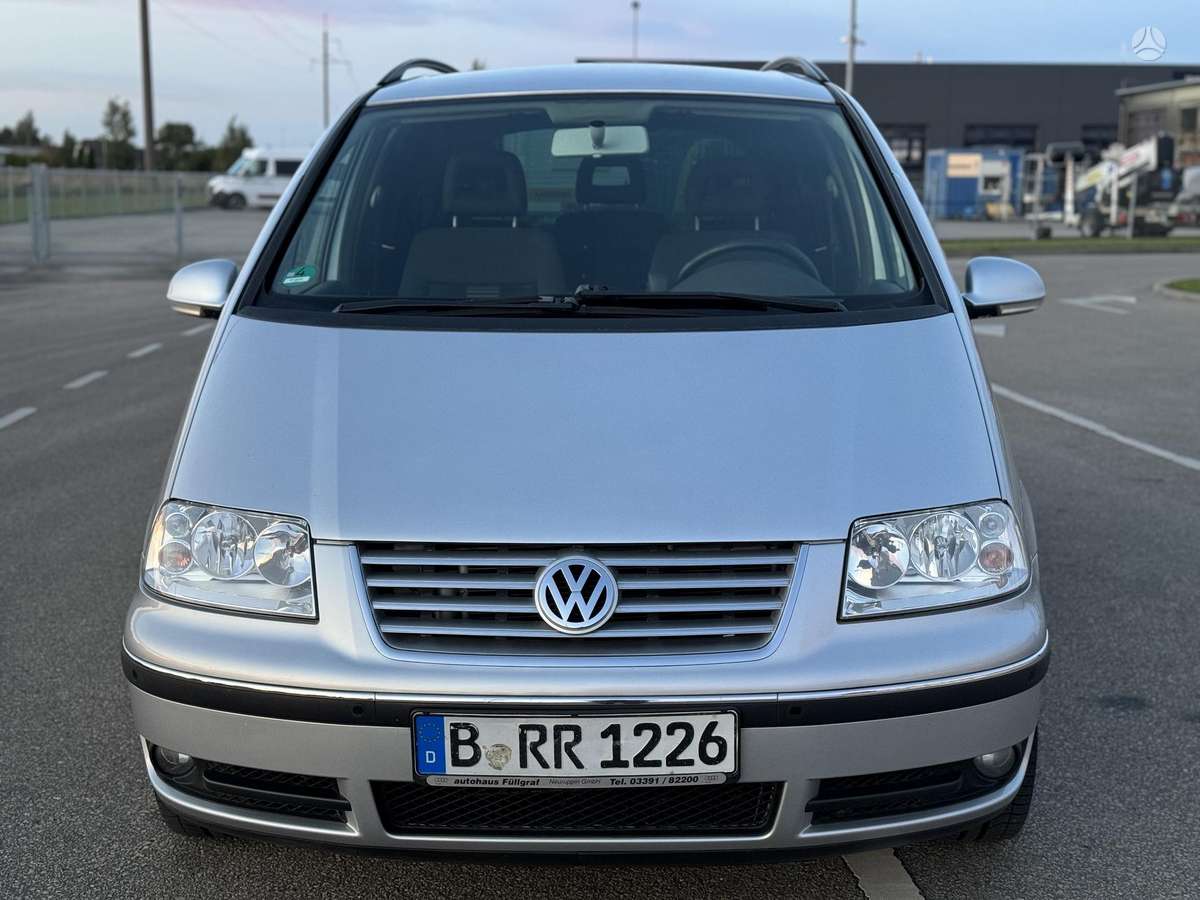 Volkswagen Sharan - 8