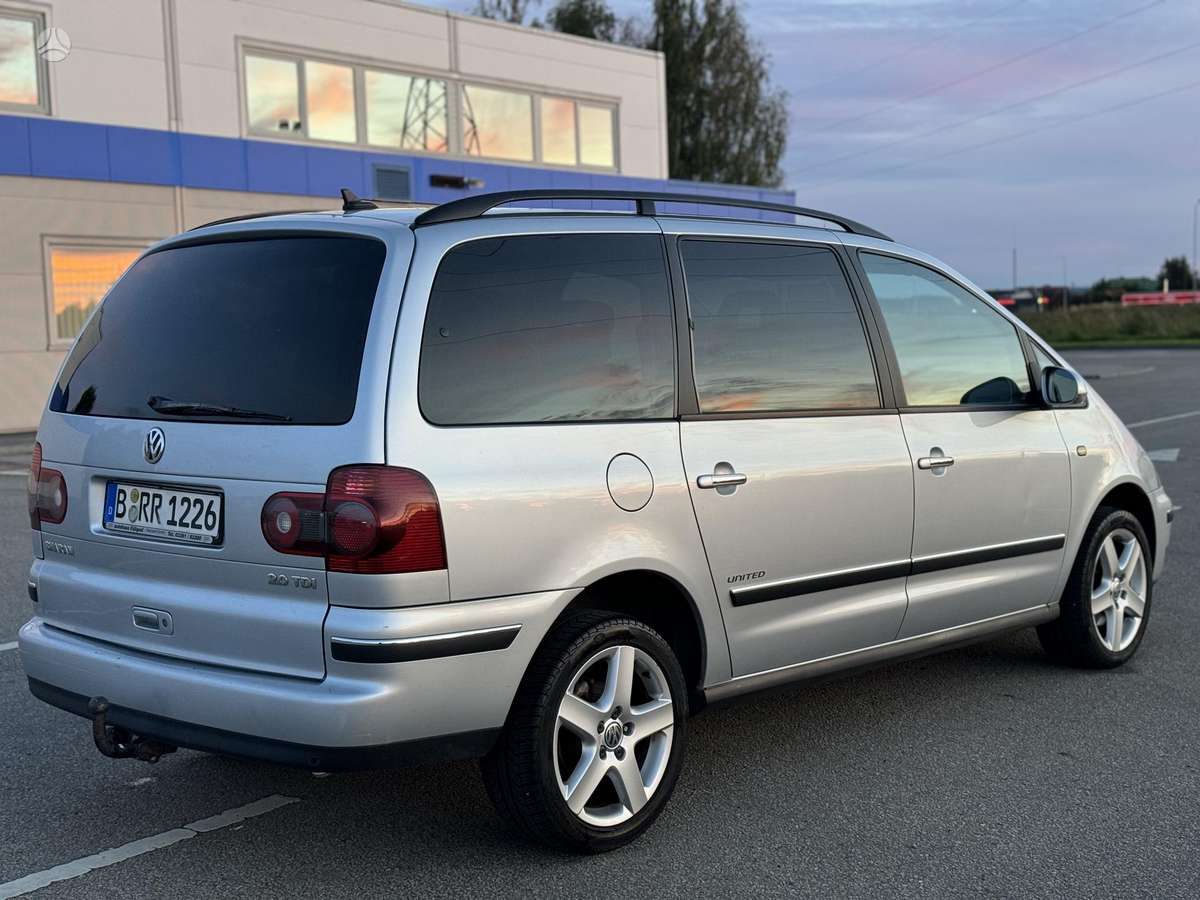Volkswagen Sharan - 10