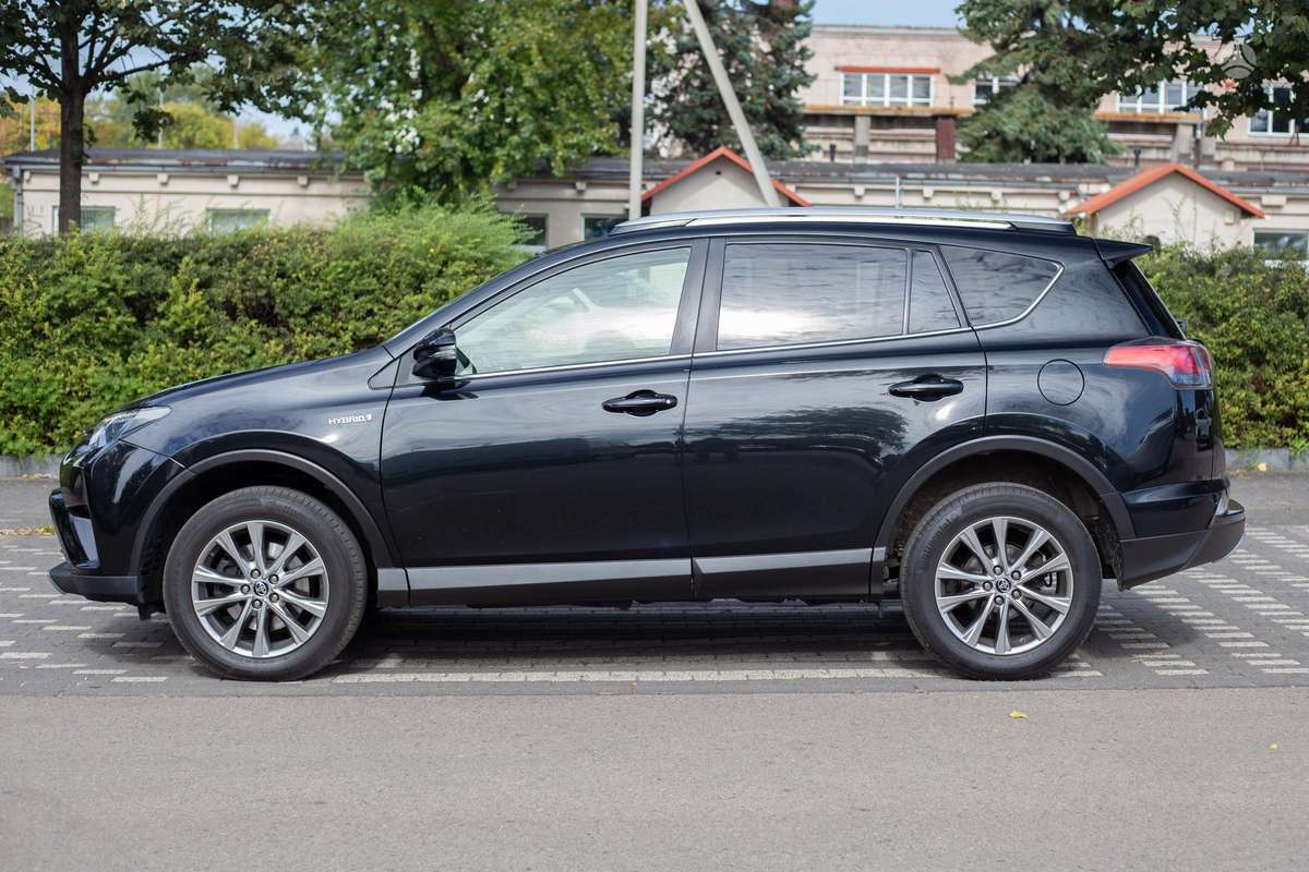 Toyota RAV4 - 2