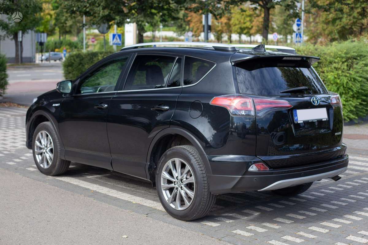 Toyota RAV4 - 3