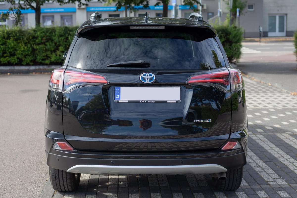 Toyota RAV4 - 4