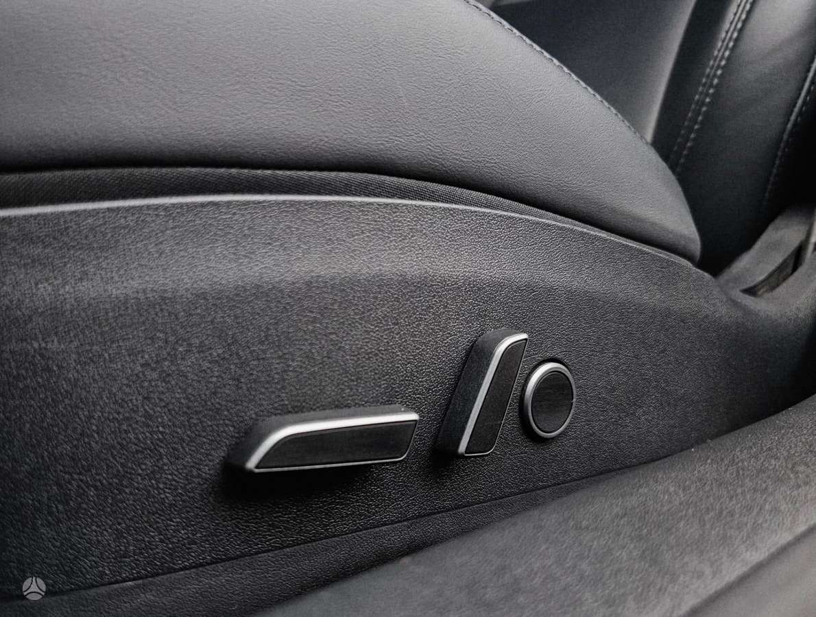 Tesla Model 3 - 9