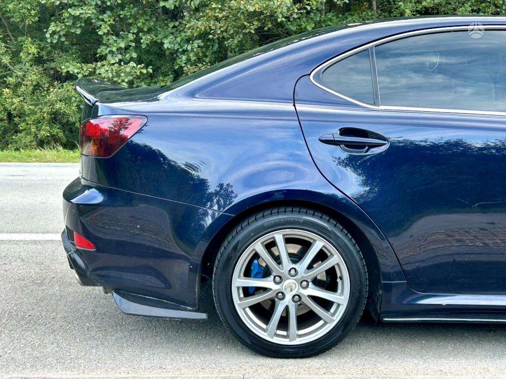 Lexus IS 250 - 10