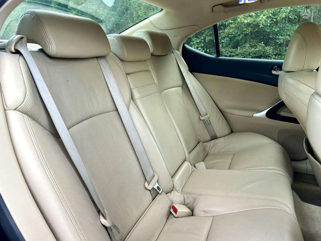 Lexus IS 250, 2.5 l., Седан
