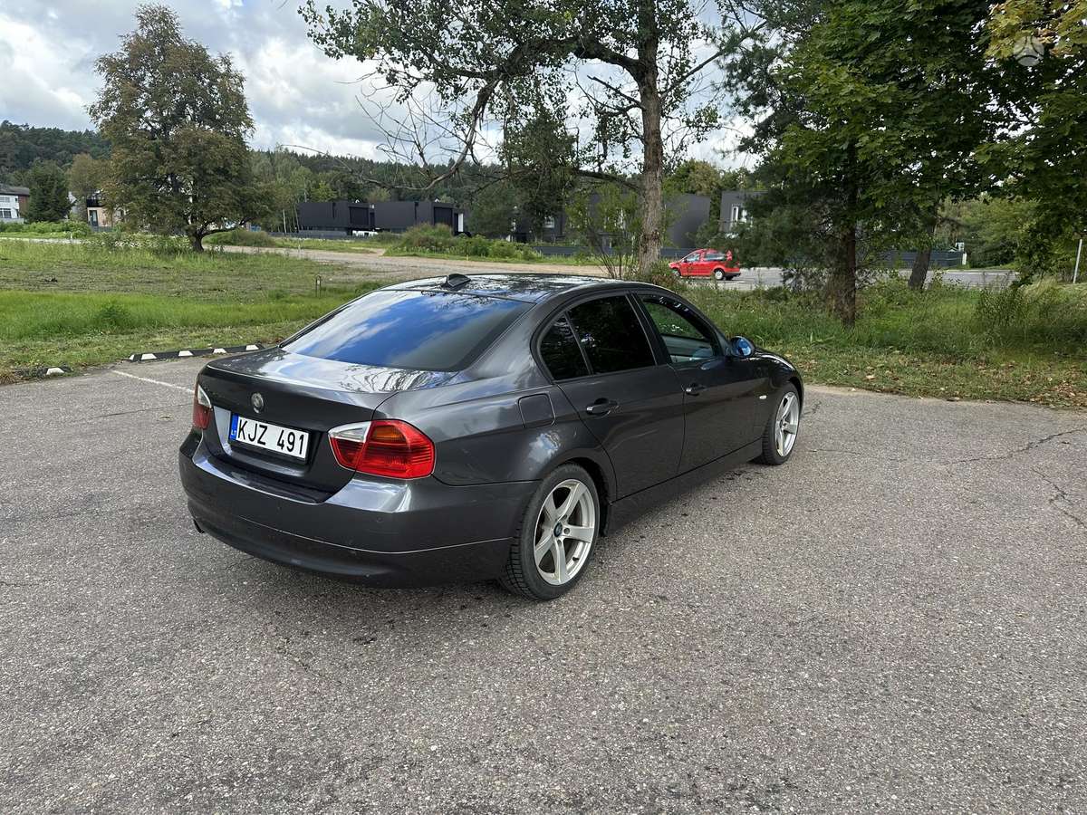 BMW 320, 2.0 l., Седан