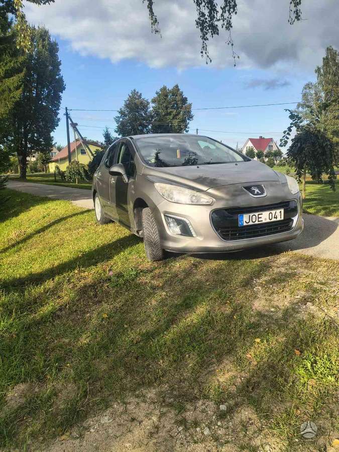 Peugeot 308 - 4