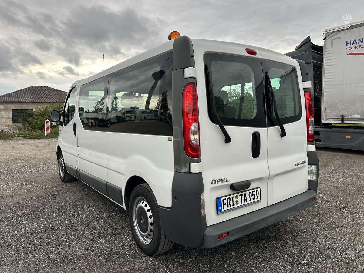 Opel Vivaro - 7