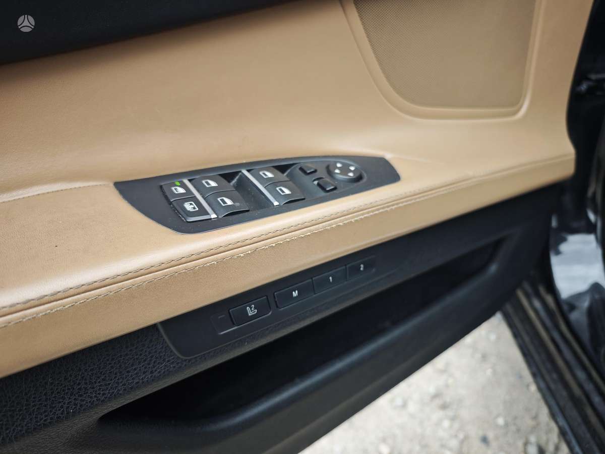 BMW 730, 3.0 l., Седан