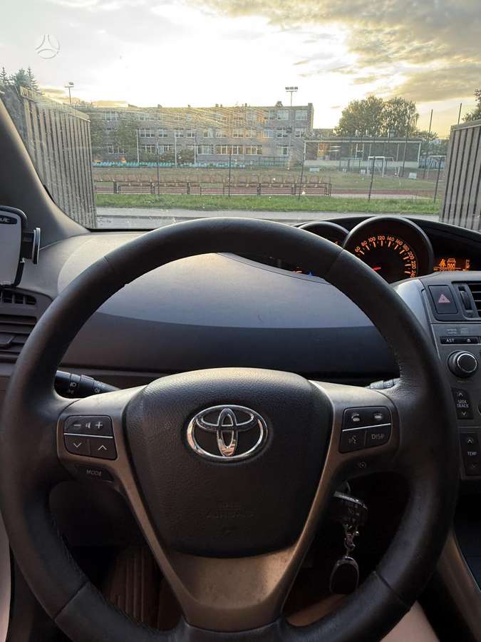 Toyota Verso - 9