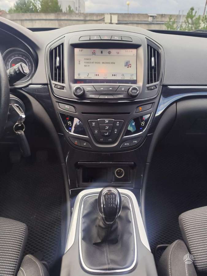 Opel Insignia, 2.0 l., Универсал