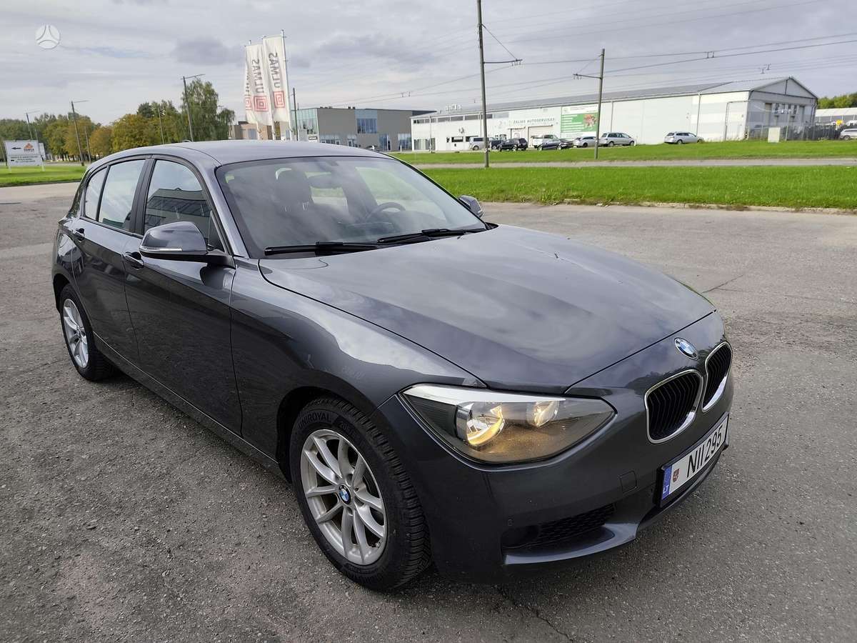 BMW 116, 2.0 l., hatchback