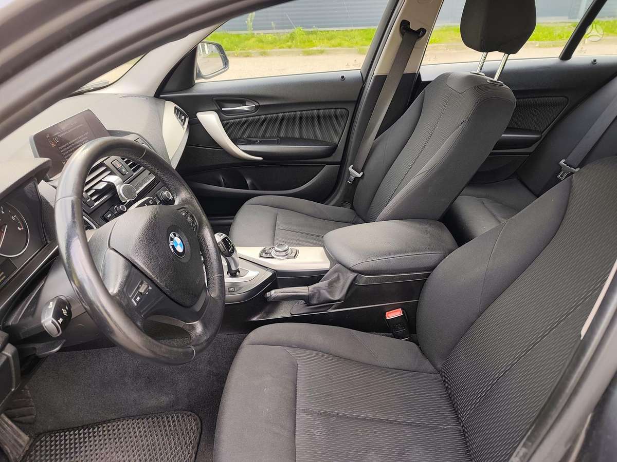 BMW 116, 2.0 l., hatchback