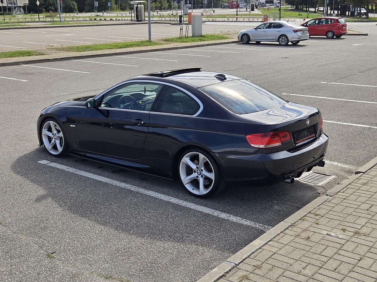 BMW 335 - 4