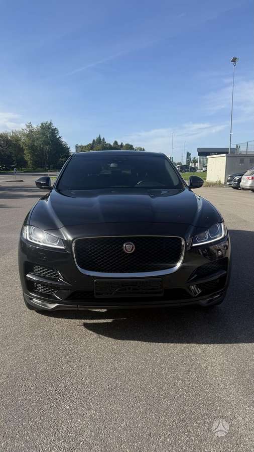 Jaguar F-Pace - 5
