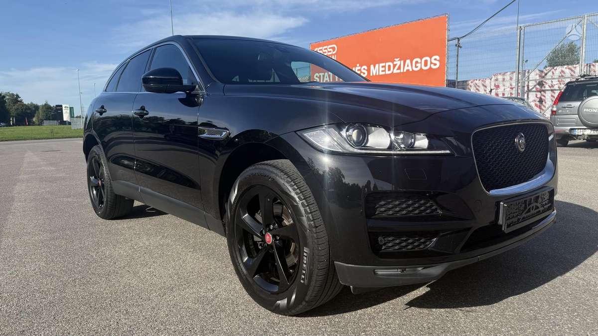 Jaguar F-Pace - 6