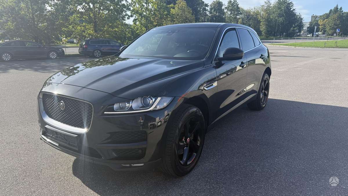 Jaguar F-Pace - 7