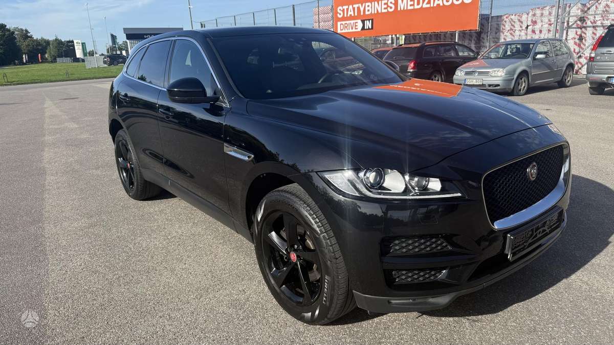 Jaguar F-Pace - 1
