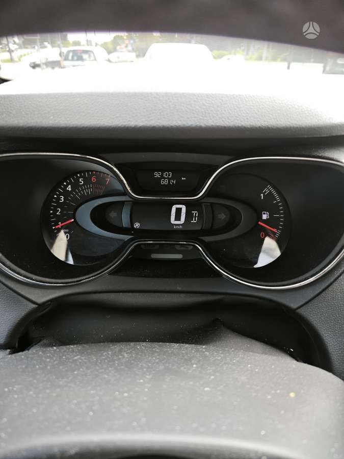 Renault Captur - 10