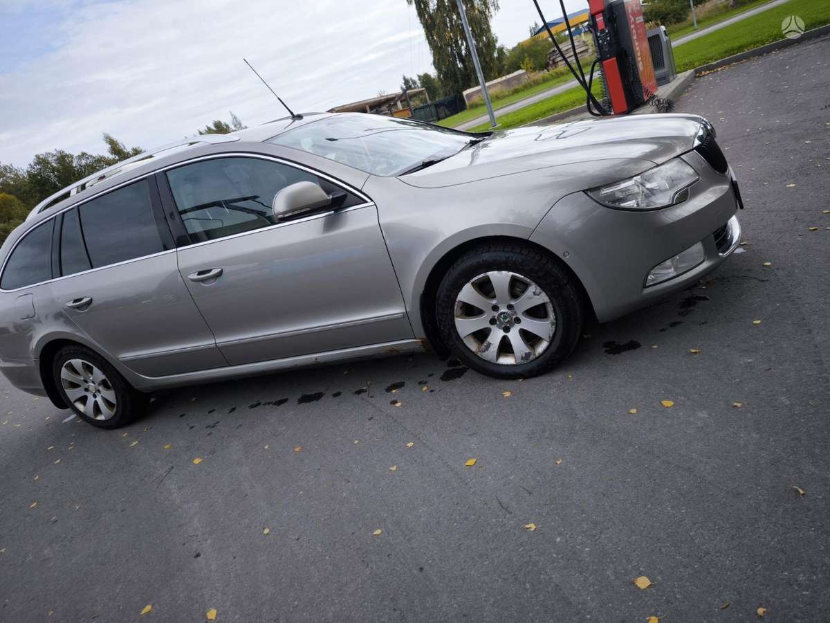 Skoda Superb, 2.0 l., wagon