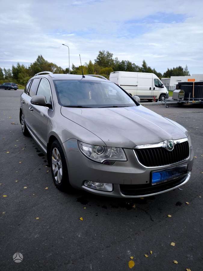 Skoda Superb, 2.0 l., wagon