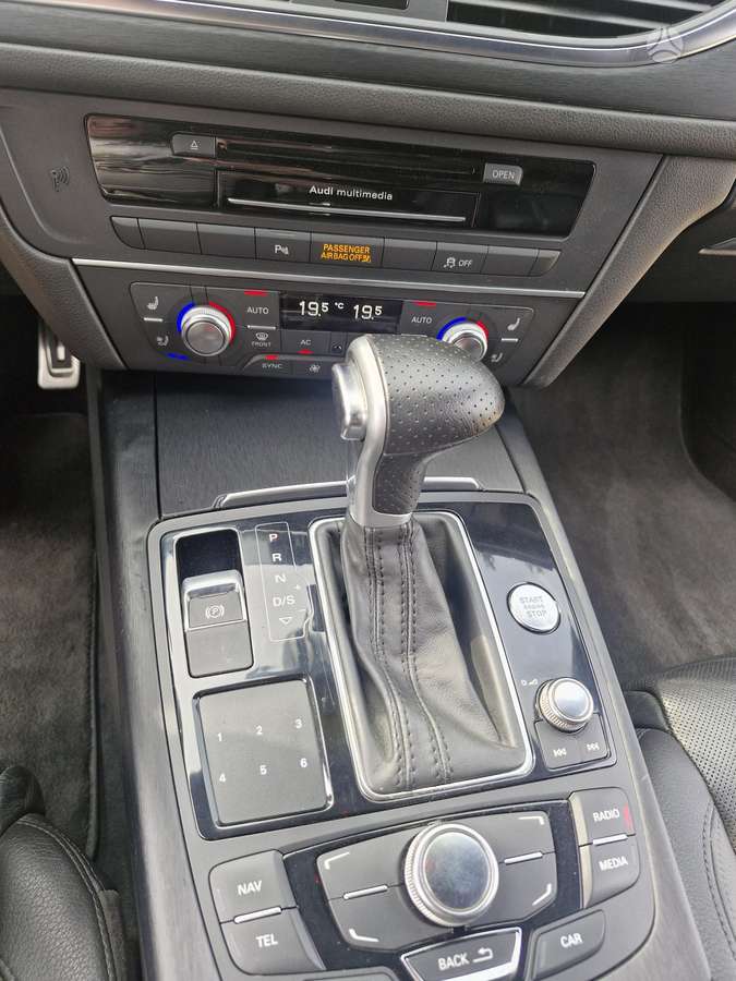 Audi A6, 3.0 l., Седан