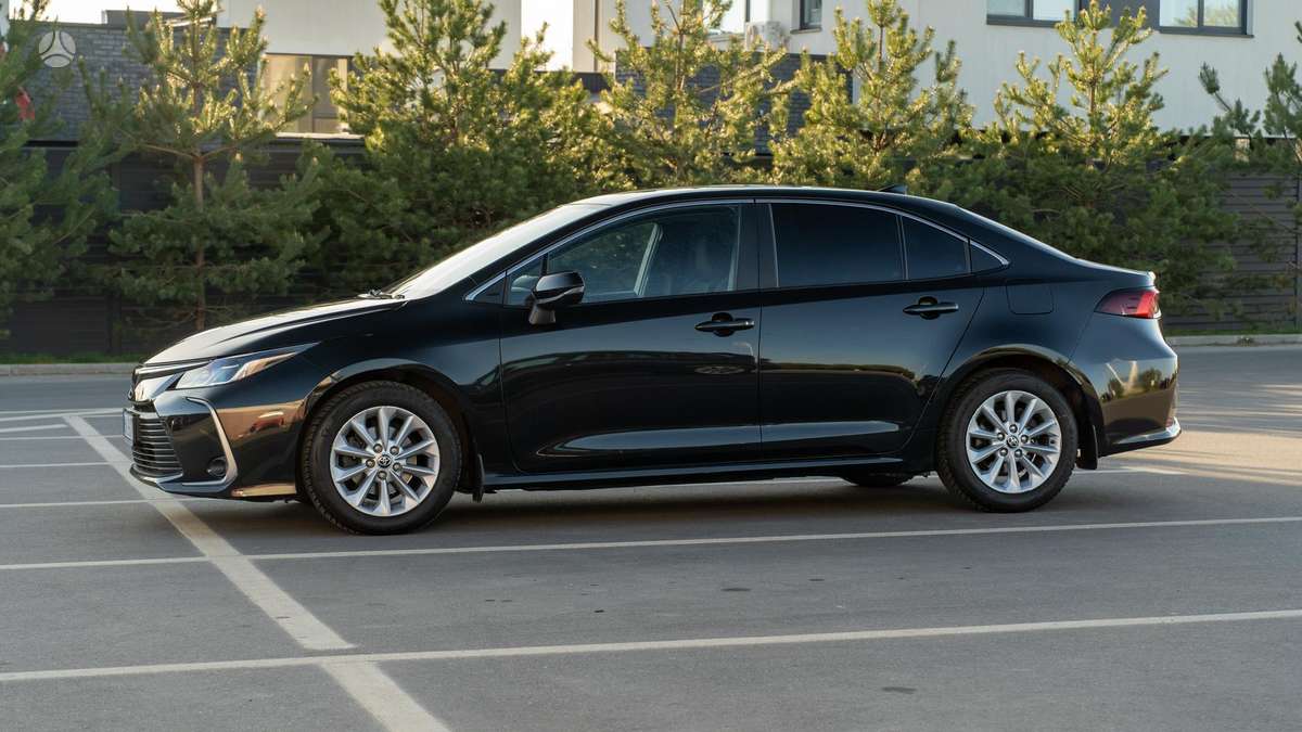 Toyota Corolla - 3