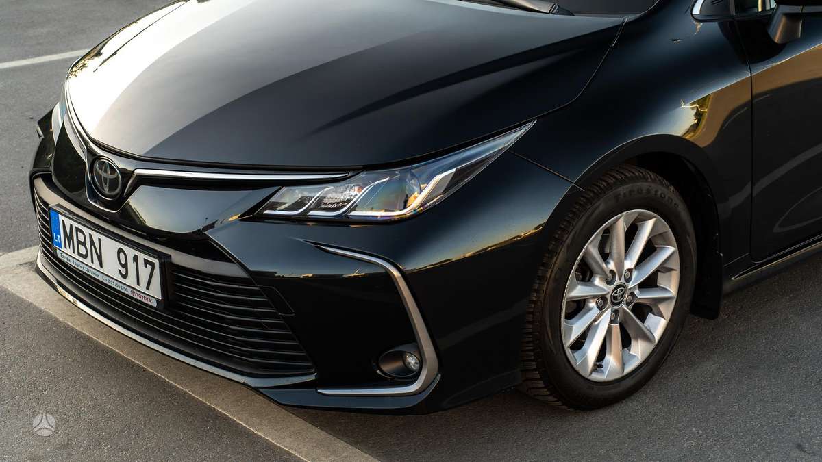 Toyota Corolla - 5
