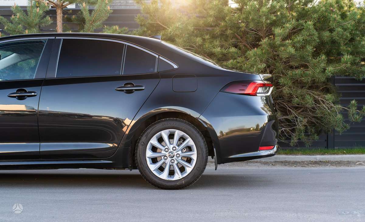 Toyota Corolla - 8