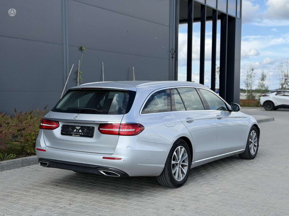 Mercedes-Benz E200, 1.6 l., Универсал