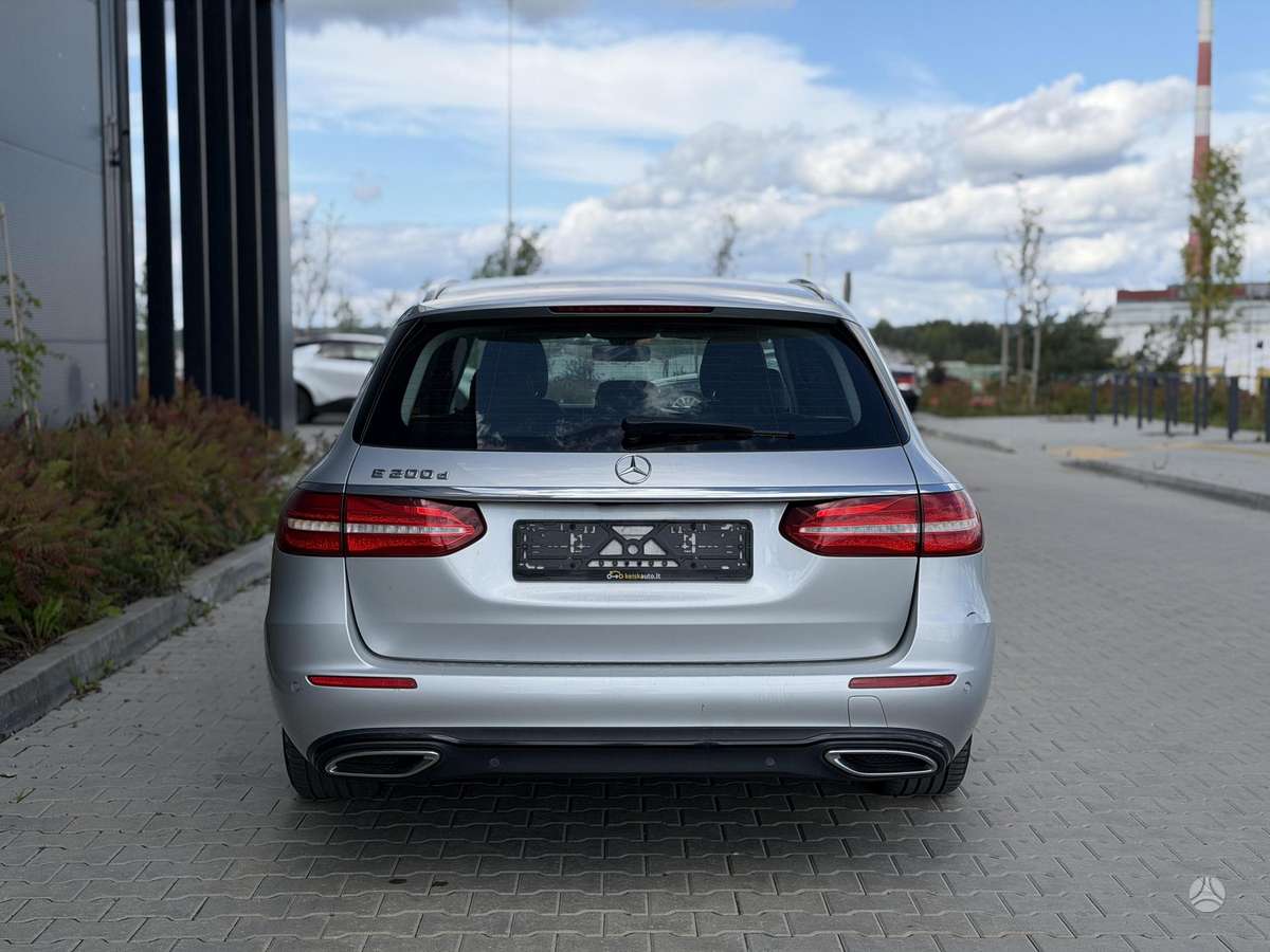 Mercedes-Benz E200, 1.6 l., Универсал