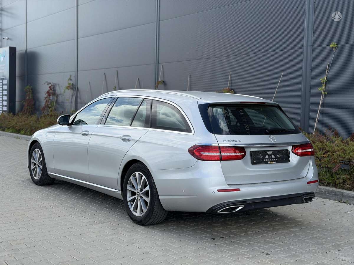 Mercedes-Benz E200, 1.6 l., Универсал