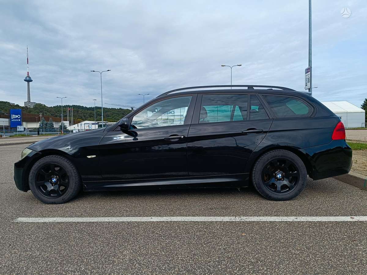 BMW 320, 2.0 l., wagon