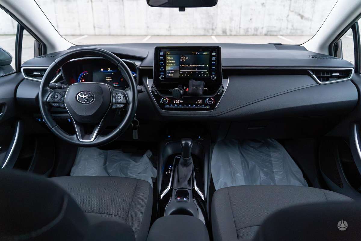 Toyota Corolla - 11