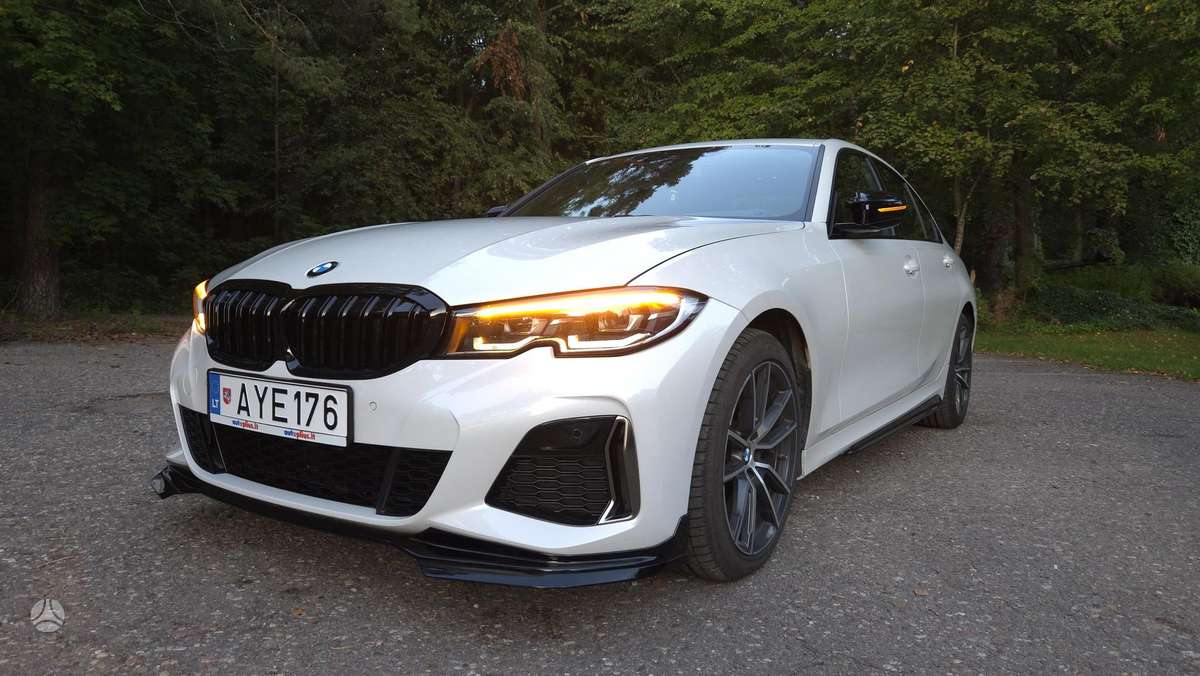 BMW 330, 2.0 l., Седан