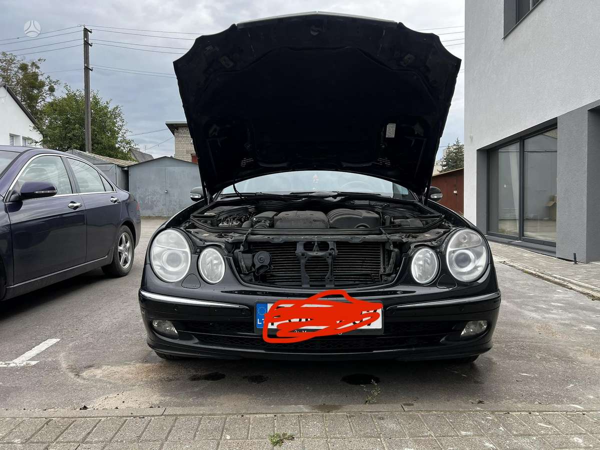 Mercedes-Benz E220, 2.2 l., Седан