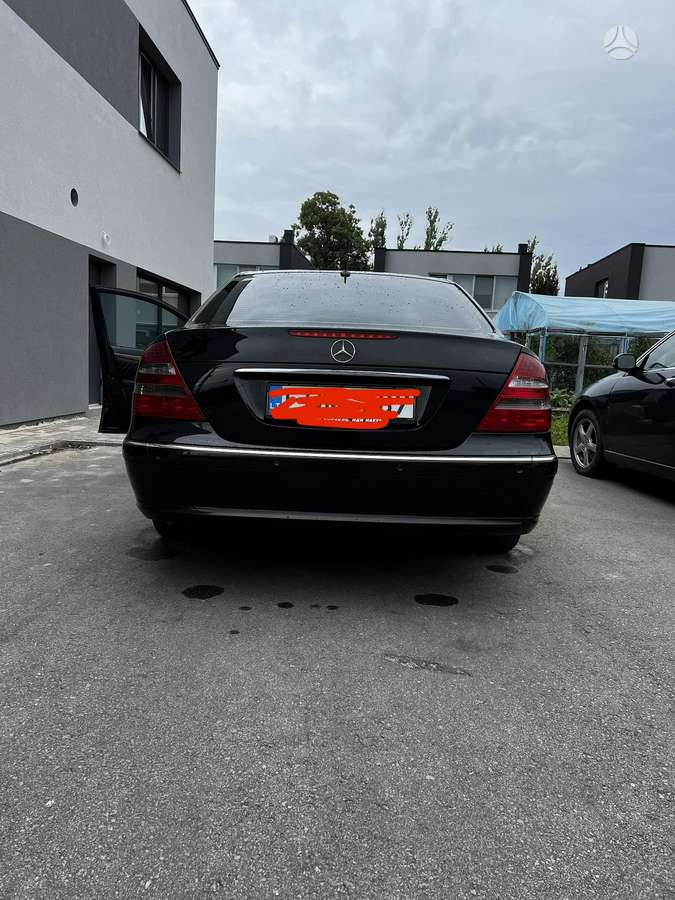 Mercedes-Benz E220, 2.2 l., Седан