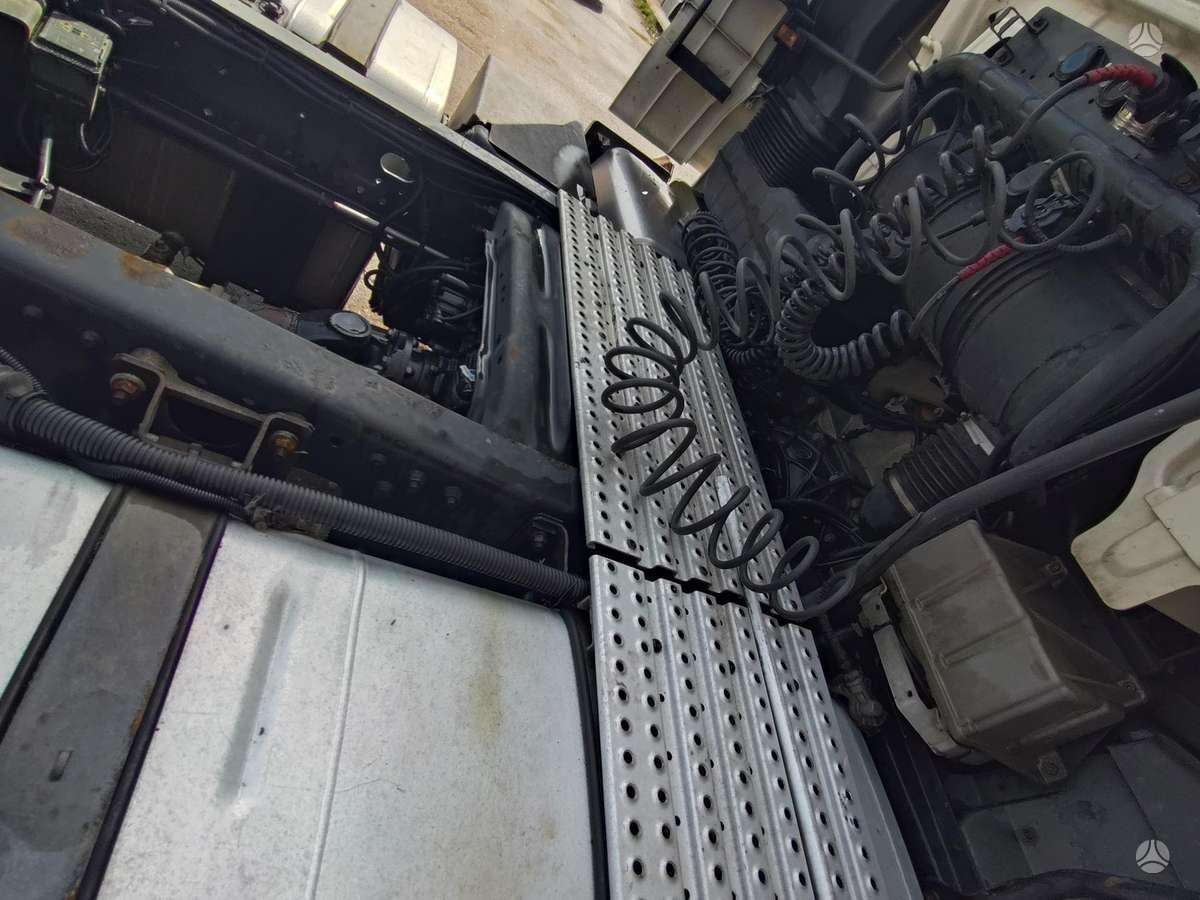 MAN Tgx 18.440, 2 miegamosios vietos