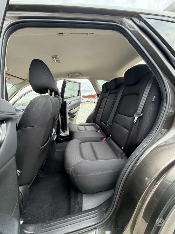 Mazda CX-5, 2.2 l., off-road / crossover