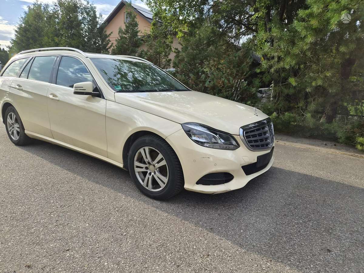 Mercedes-Benz E200, 2.1 l., Универсал