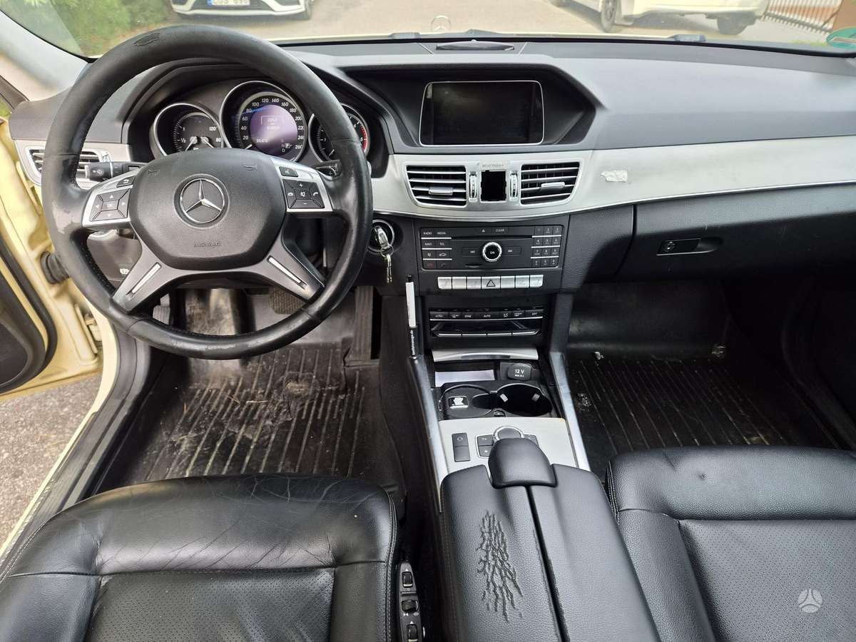 Mercedes-Benz E200, 2.1 l., Универсал