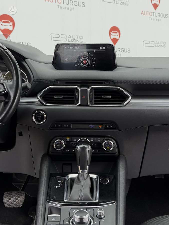 Mazda CX-5, 2.2 l., off-road / crossover