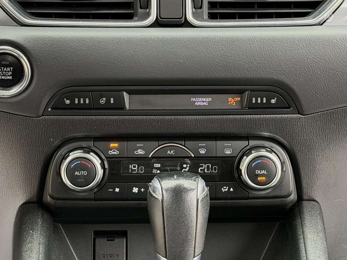 Mazda CX-5, 2.2 l., Внедорожник / Кроссовер