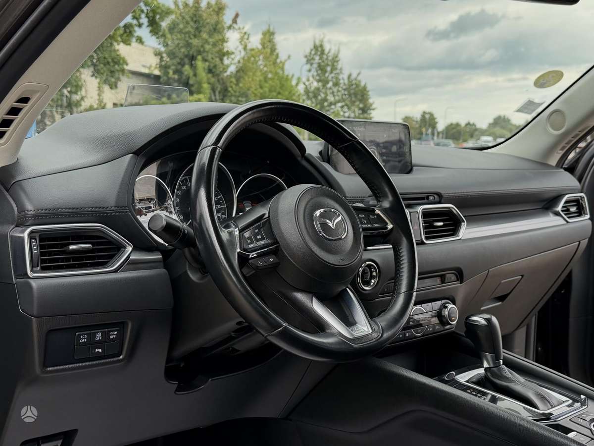 Mazda CX-5, 2.2 l., off-road / crossover